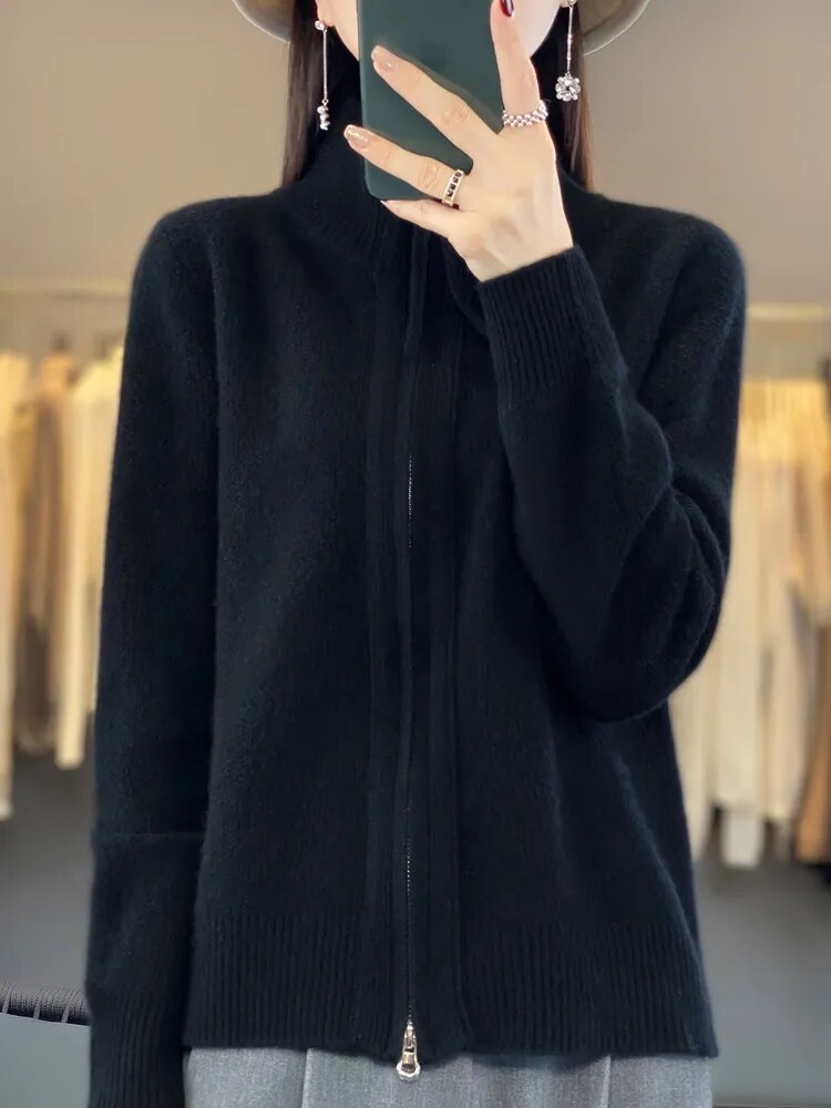 Elara | Cozy Zip-Up Cardigan