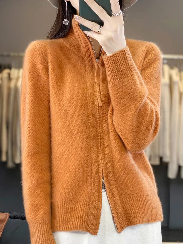 Elara | Cozy Zip-Up Cardigan