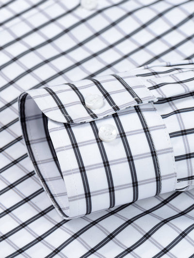 William Checkered long-sleeved button-down shirt