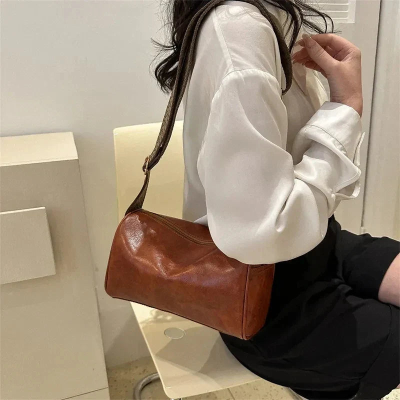 Chic vintage PU leather Boston handbag - fashionable crossbody