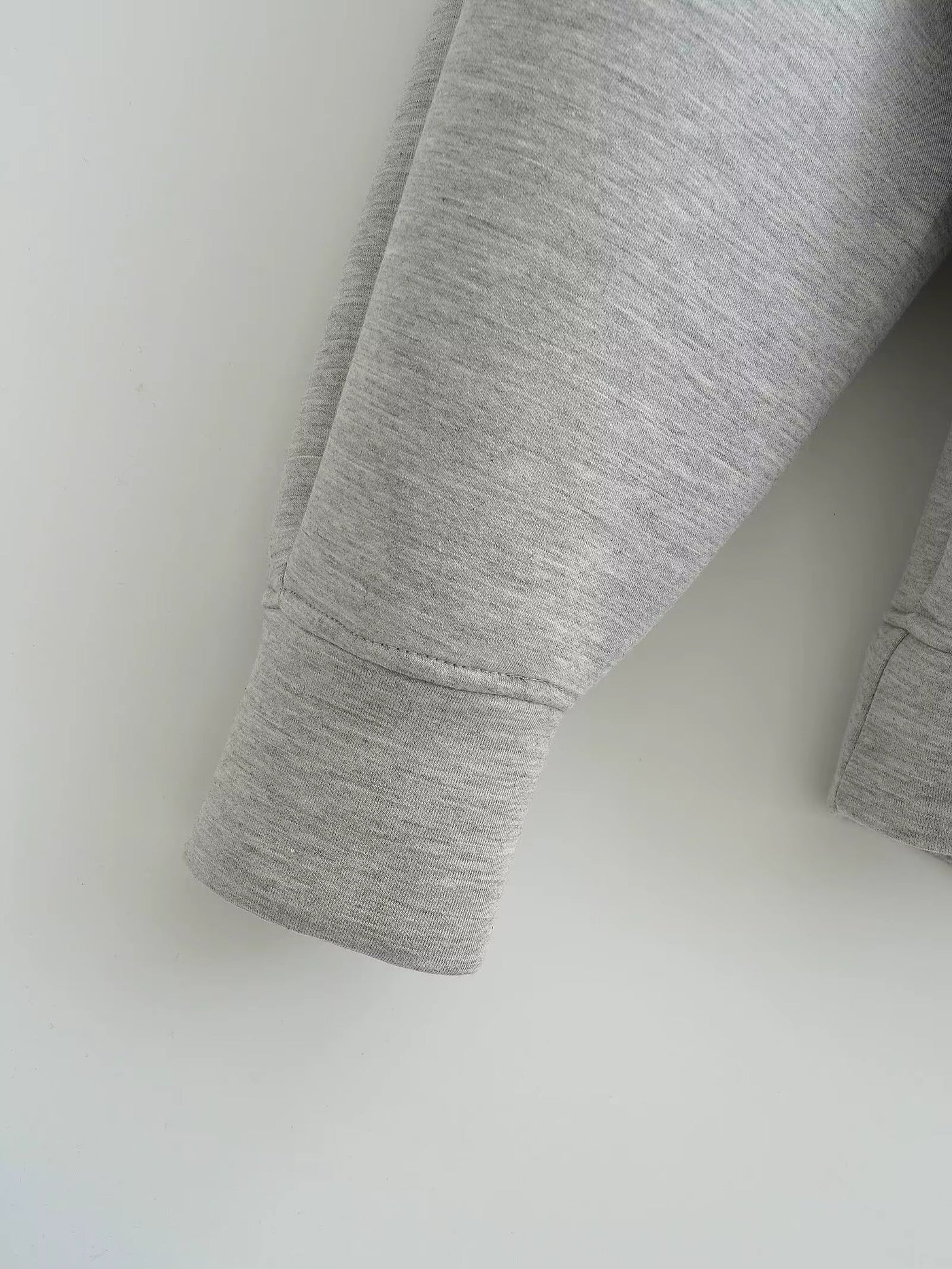 Orévia | Women’s Hoodie